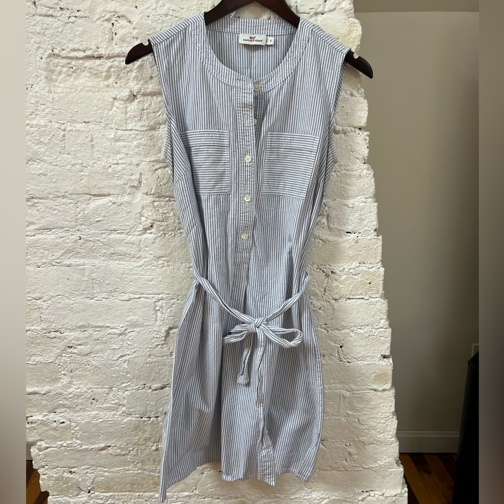 Vineyard Vines Seersucker Tie Belt Shirt Dress. Size 2